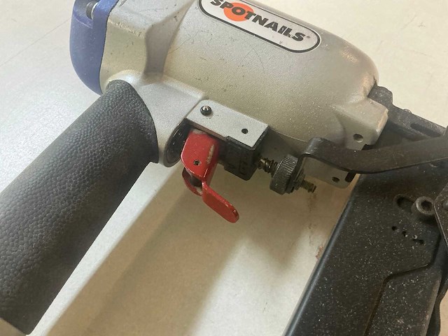 Spotnails pneumatische krammachine - afbeelding 5 van  5