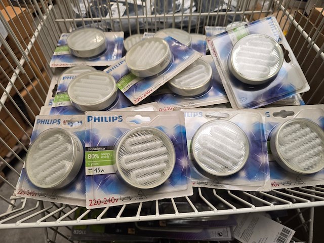 Spots philips partij, downlighter - afbeelding 1 van  3