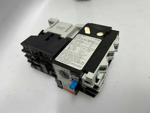 Sprecher+schuh ct 3-12 divers schakelmateriaal - afbeelding 9 van  11