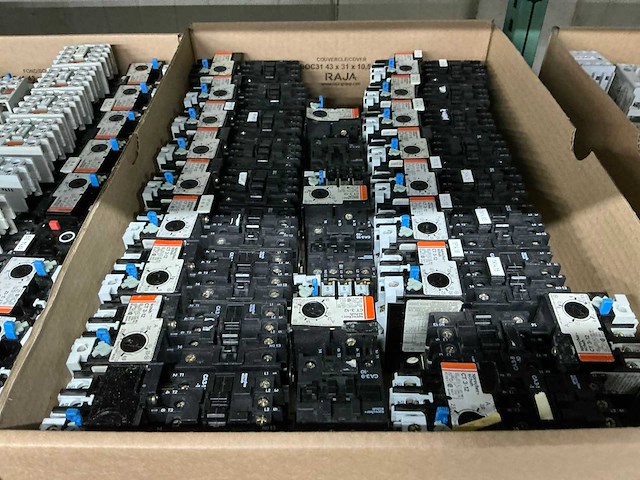 Sprecher+schuh ct 3-12 divers schakelmateriaal - afbeelding 3 van  11