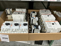 Sprecher+schuh divers schakelmateriaal - afbeelding 2 van  10