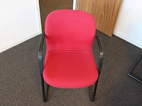 Spreektafel met vier sledestoelen bordeaux gestoffeerd. afmeting tafel 200 x 80 cm. hoogte 74 cm - afbeelding 3 van  4
