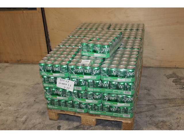 Sprite. 37 trays a 24 blikken 0,33l. totaal 888 blikken. tht 5-26. - afbeelding 1 van  3