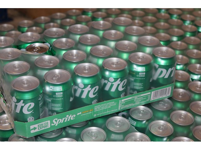 Sprite. 37 trays a 24 blikken 0,33l. totaal 888 blikken. tht 5-26. - afbeelding 3 van  3