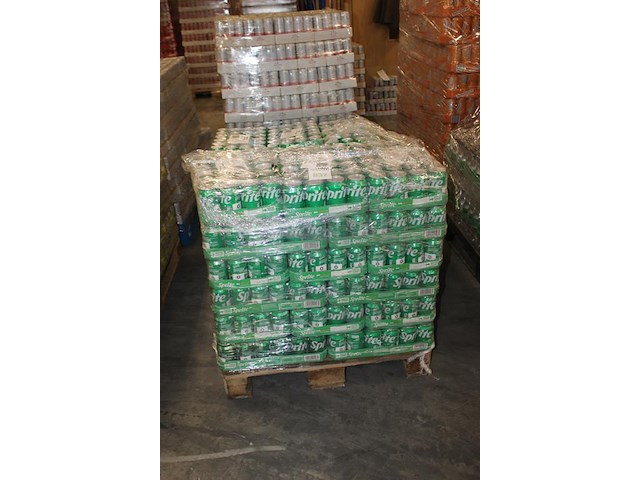 Sprite blikjes. 48 trays 24x330ml. totaal 1152 stuks. bod is inclusief 172,80 euro statiegeldwaarde tht ver... - afbeelding 2 van  2