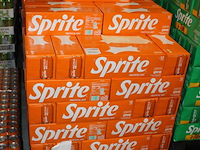 Sprite tropical mix. 122 trays a 12 blikken 0,33l. totaal 1464 blikken. tht 11-25. bod is inclusief 219,60 ... - afbeelding 2 van  2