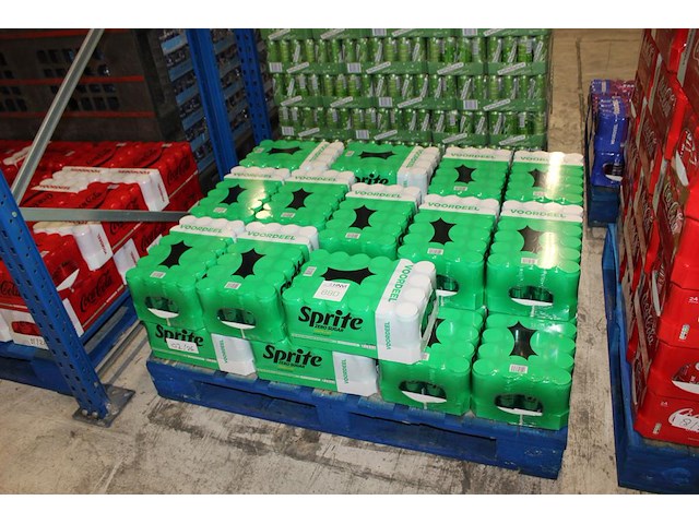 Sprite zero. 25 trays a 24 blikken 0,33l. totaal 600 blikken. tht 2-26. bod is inclusief 90 euro statiegeld... - afbeelding 1 van  2