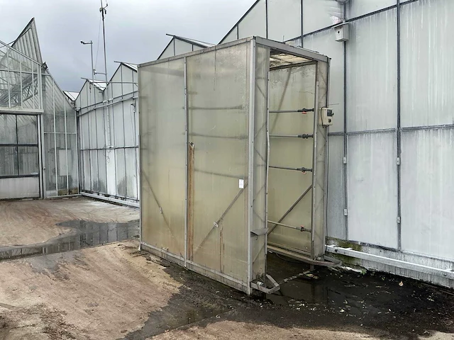 Sproeitunnel - afbeelding 2 van  9