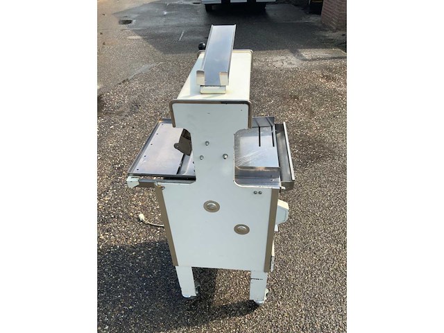 Spronk broodsnijmachine met nieuwe messen - afbeelding 6 van  7
