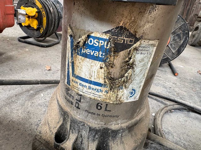 Spuit - overige beton toebehoren - afbeelding 1 van  2