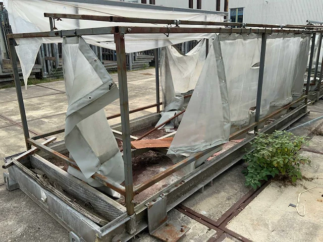 Spuitcabine (4x) - afbeelding 19 van  22