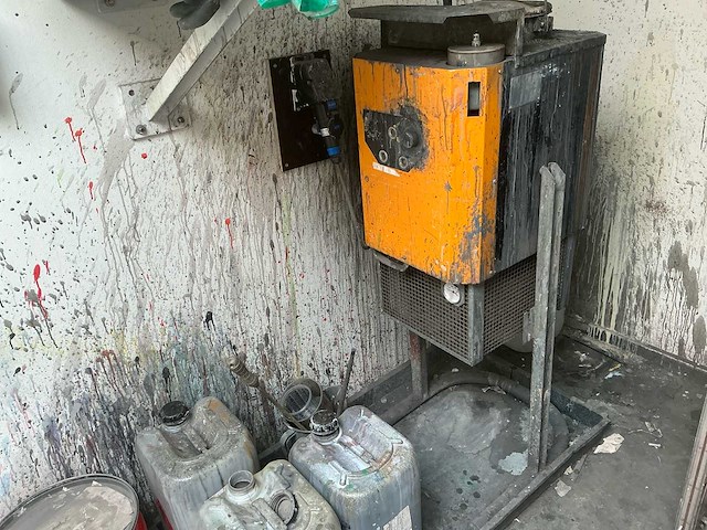 Spuiterij destileer-apparaat - afbeelding 2 van  7