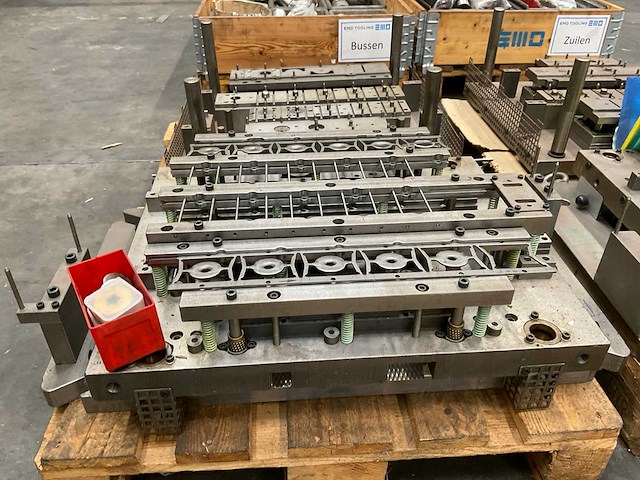 Spuitgietmatrijs (4x) - afbeelding 5 van  10