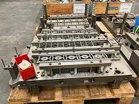 Spuitgietmatrijs (4x) - afbeelding 5 van  10