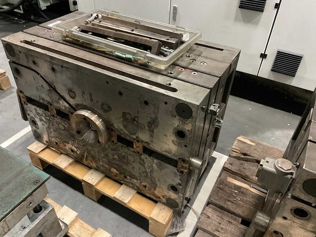 Spuitgietmatrijs huis - afbeelding 2 van  5