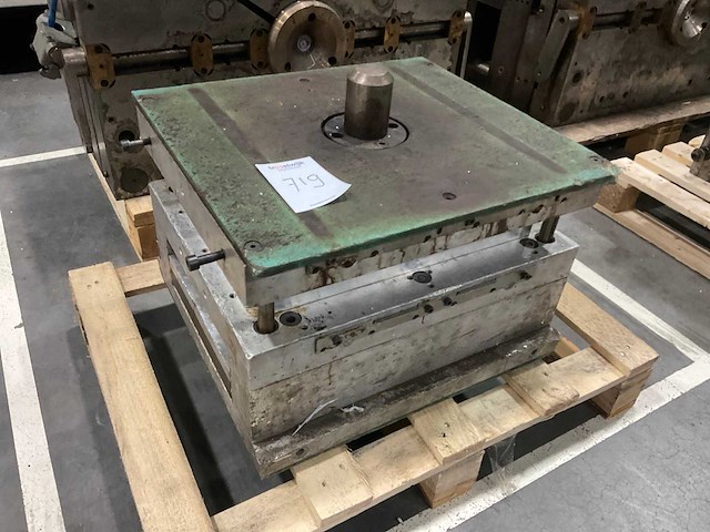 Spuitgietmatrijs huis - afbeelding 1 van  4