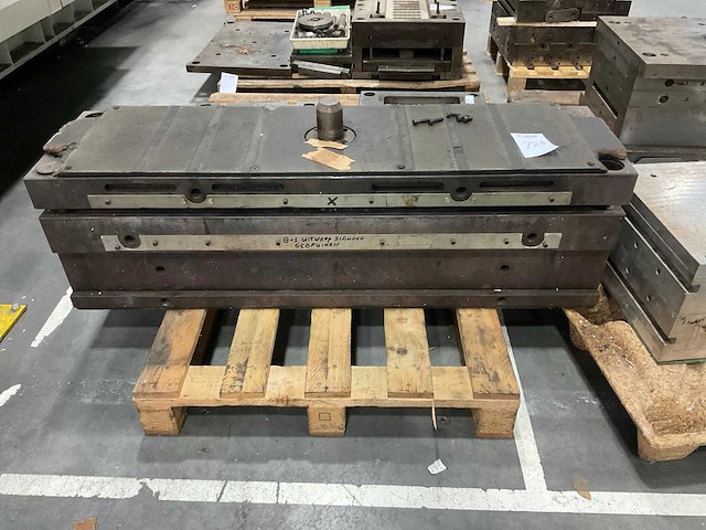 Spuitgietmatrijs huis - afbeelding 2 van  4