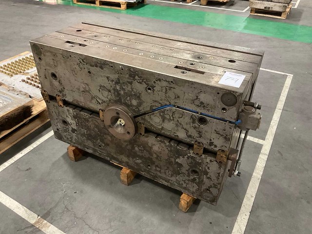 Spuitgietmatrijs huis - afbeelding 1 van  5