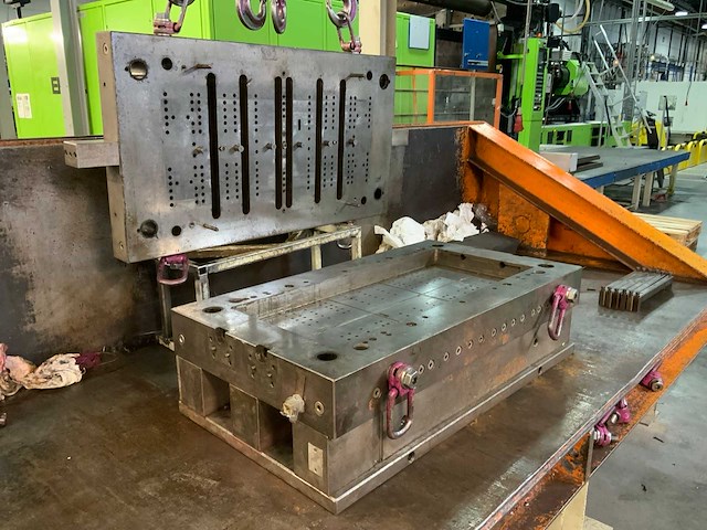 Spuitgietmatrijs - afbeelding 1 van  3