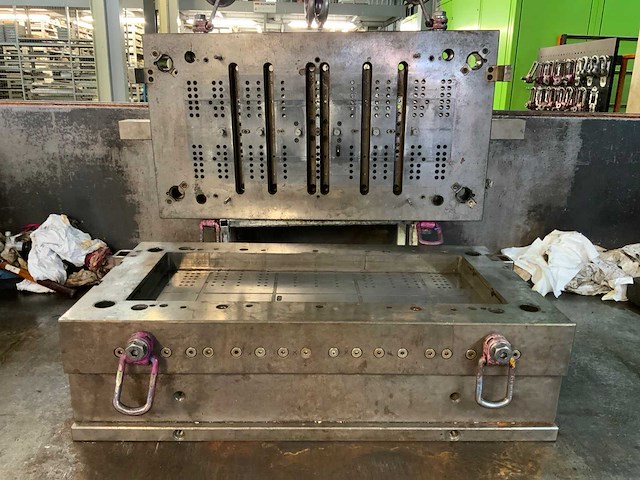 Spuitgietmatrijs - afbeelding 2 van  9