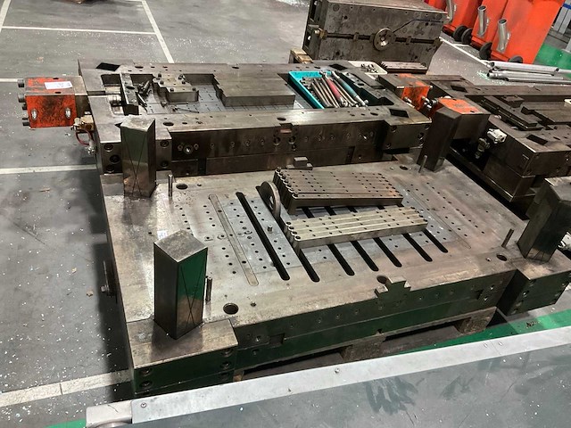 Spuitgietmatrijs - afbeelding 4 van  4