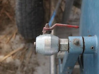 Spuitmachine v.v. airpress compressor type h200/6, tank & verlengkabelhaspel - afbeelding 3 van  11