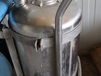 Spuitmachine v.v. airpress compressor type h200/6, tank & verlengkabelhaspel - afbeelding 10 van  11