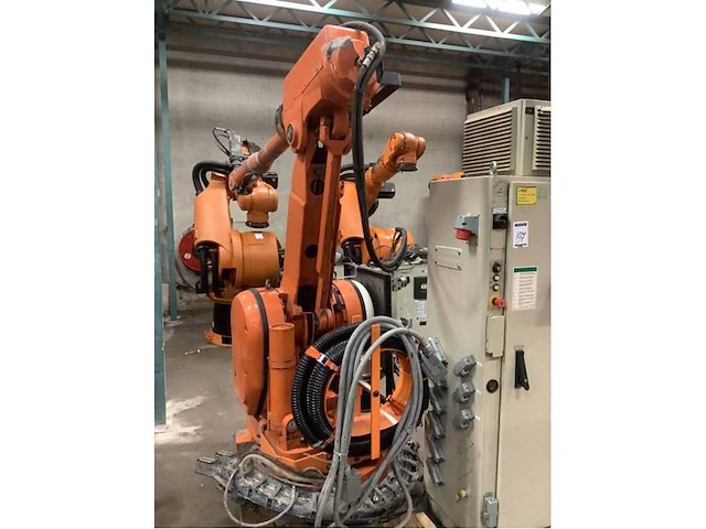 Spuitrobot - afbeelding 4 van  10