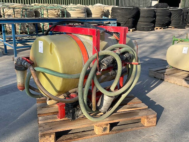 Spuittank - afbeelding 3 van  4