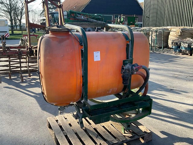 Spuittank - afbeelding 2 van  4