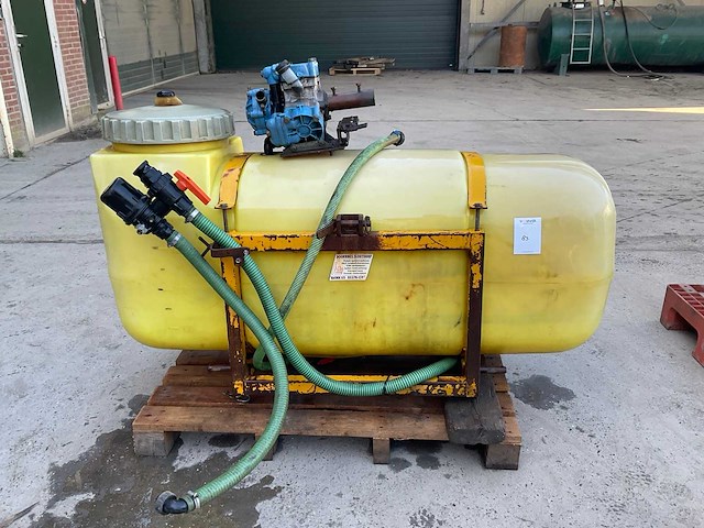 Spuittank - afbeelding 3 van  5