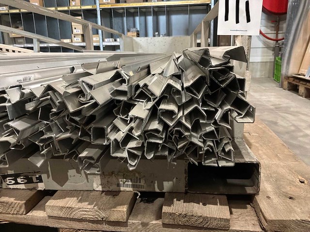 Spurlux schuifdeur rail aluminium (460x) - afbeelding 2 van  8