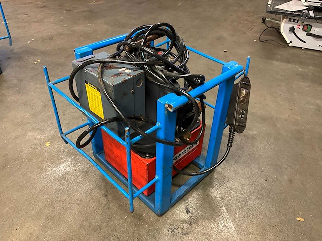 Spx powerteam pe464-50-220 hydraulisch aggregaat - afbeelding 3 van  6