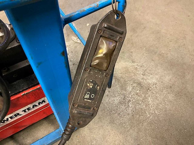 Spx powerteam pe464-50-220 hydraulisch aggregaat - afbeelding 4 van  6