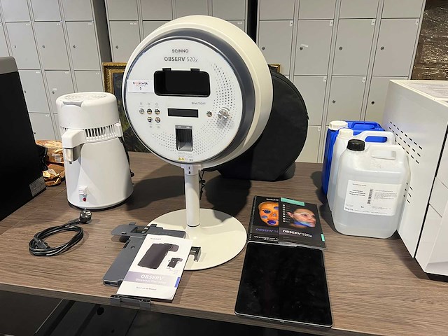 Sqinno - oberv 520x - huidanalyse apparaat - afbeelding 1 van  5