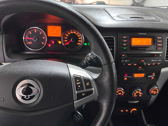 Ssangyong - korando - 2.0 xdi sapphire hr - 5-vrg-04 - afbeelding 16 van  17