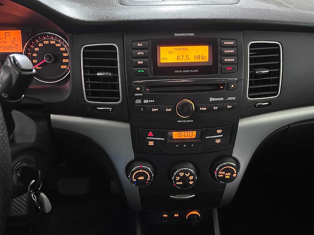 Ssangyong - korando - 2.0 xdi sapphire hr - 5-vrg-04 - afbeelding 2 van  18