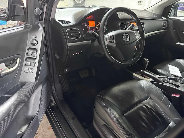 Ssangyong - korando - 2.0 xdi sapphire hr - 5-vrg-04 - afbeelding 16 van  18