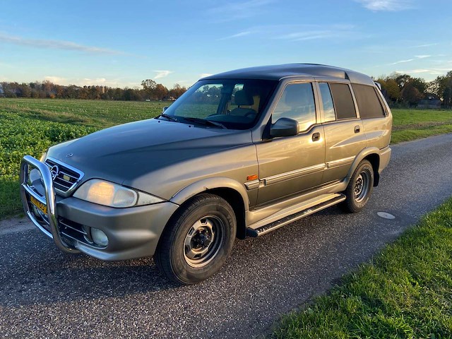 Ssangyong - musso td 4x4 - personenauto - 2001 - afbeelding 1 van  17