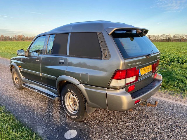 Ssangyong - musso td 4x4 - personenauto - 2001 - afbeelding 10 van  17