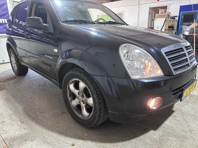 Ssangyong - rexton - rx 270 xdi dynamic automaat- 26-vpv-8- 2008 - afbeelding 15 van  19