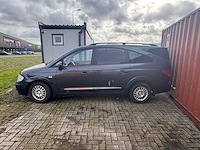 Ssangyong - rodius - personenauto - afbeelding 15 van  19