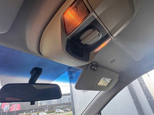 Ssangyong - rodius - personenauto - afbeelding 19 van  22