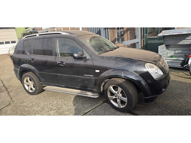 Ssangyong rexton personenauto (grijs kenteken) - afbeelding 1 van  15
