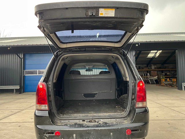 Ssangyong rexton rx 270 xdi s bedrijfswagen - afbeelding 8 van  25