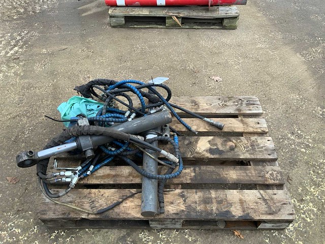 St 15 hydraulische cilinders - afbeelding 1 van  2