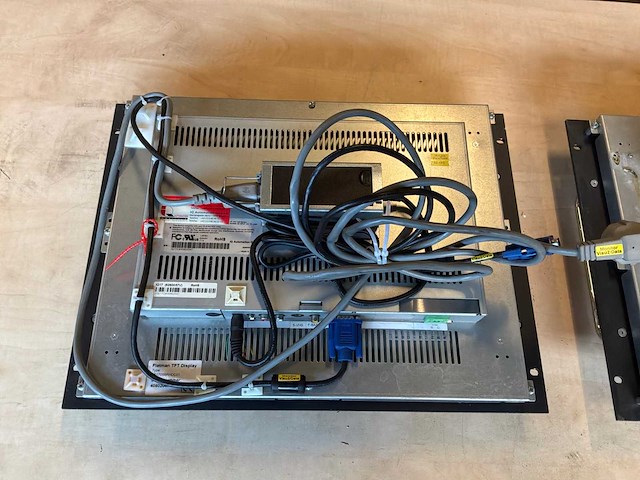 S&t inbouw tft display, 17” (2x) - afbeelding 3 van  6