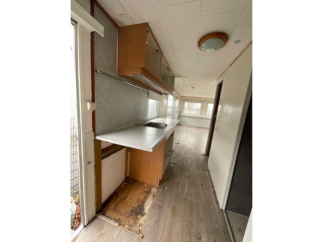 Sta caravan - afbeelding 10 van  24