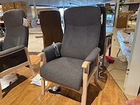 Sta-op stoel, grijs stof, elektrisch verstelbaar - afbeelding 3 van  4