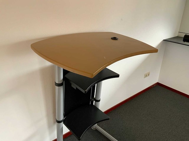 Sta werkplek - afbeelding 3 van  3